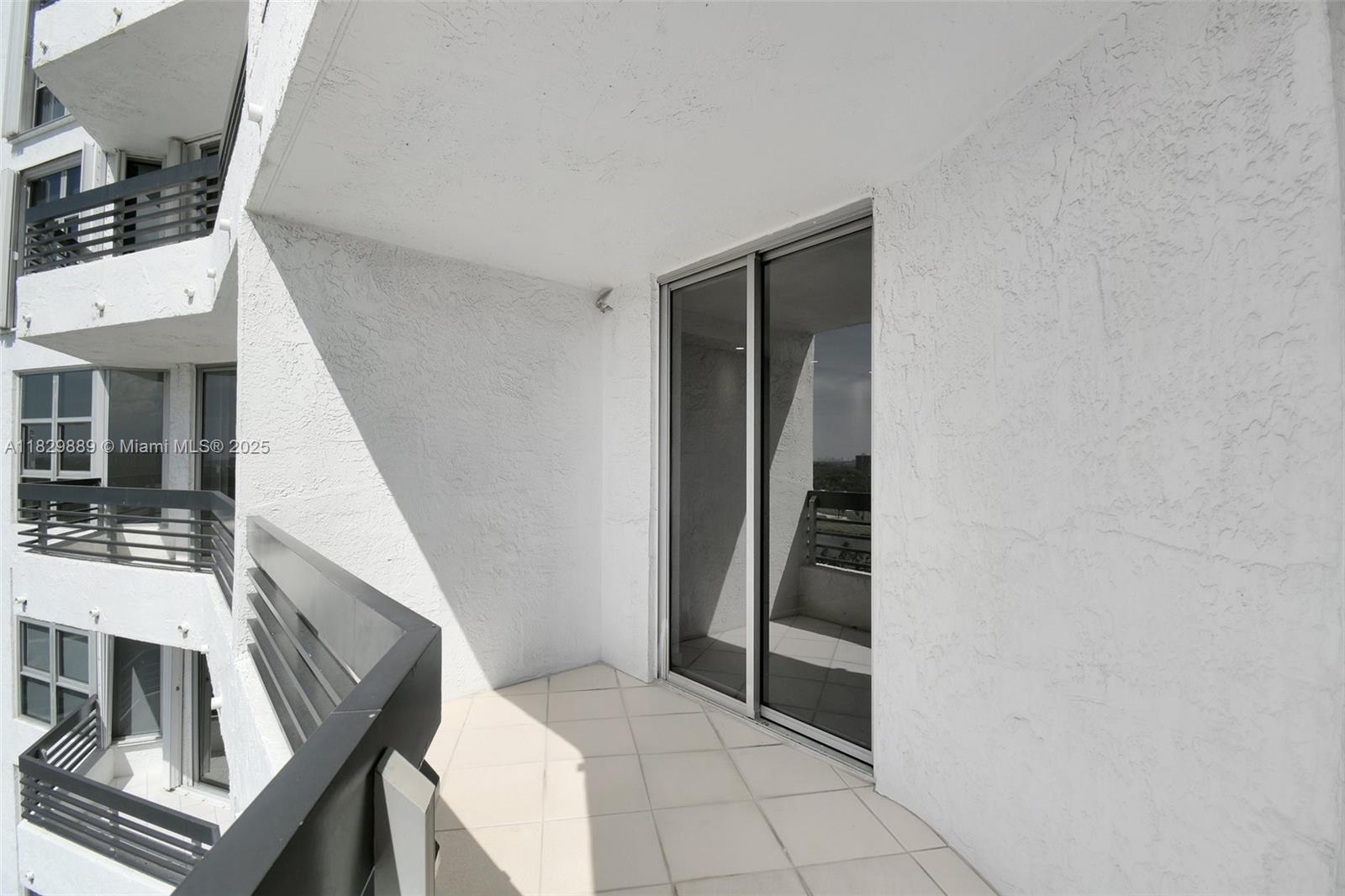 3400 NE 192nd St # 1606