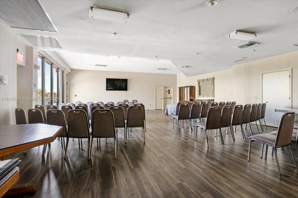 20505 E Country Club Dr # 132