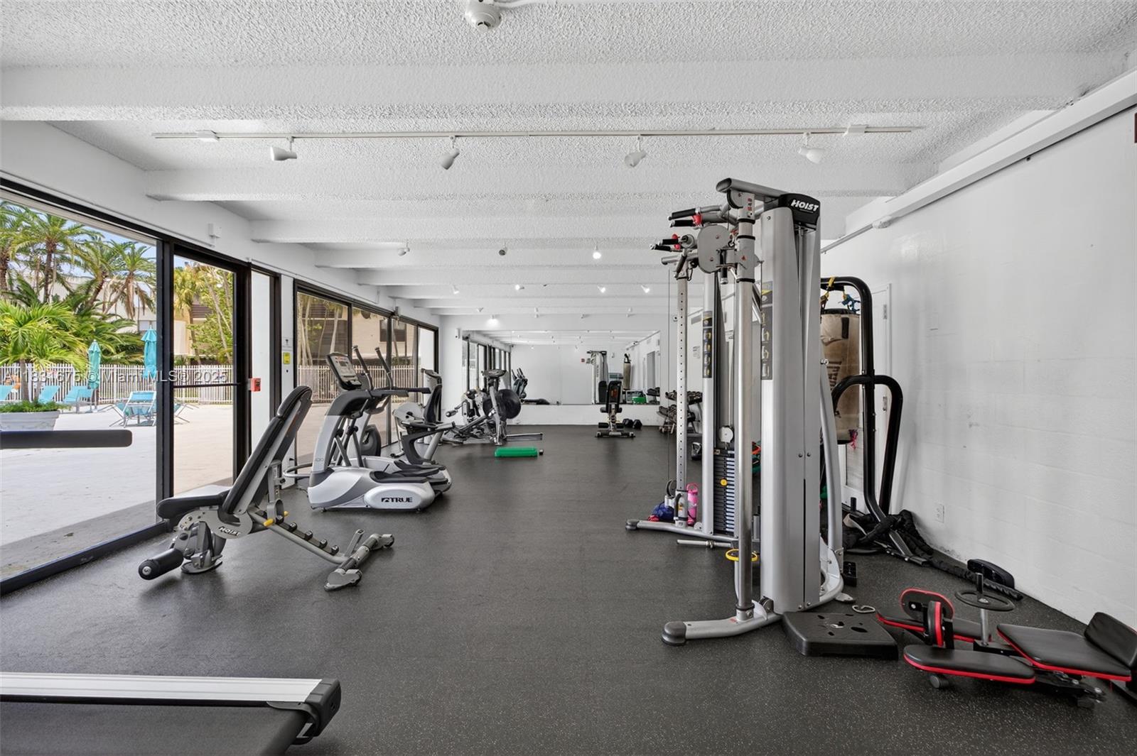 20381 NE 30th Ave # 7 Unit: 410-7