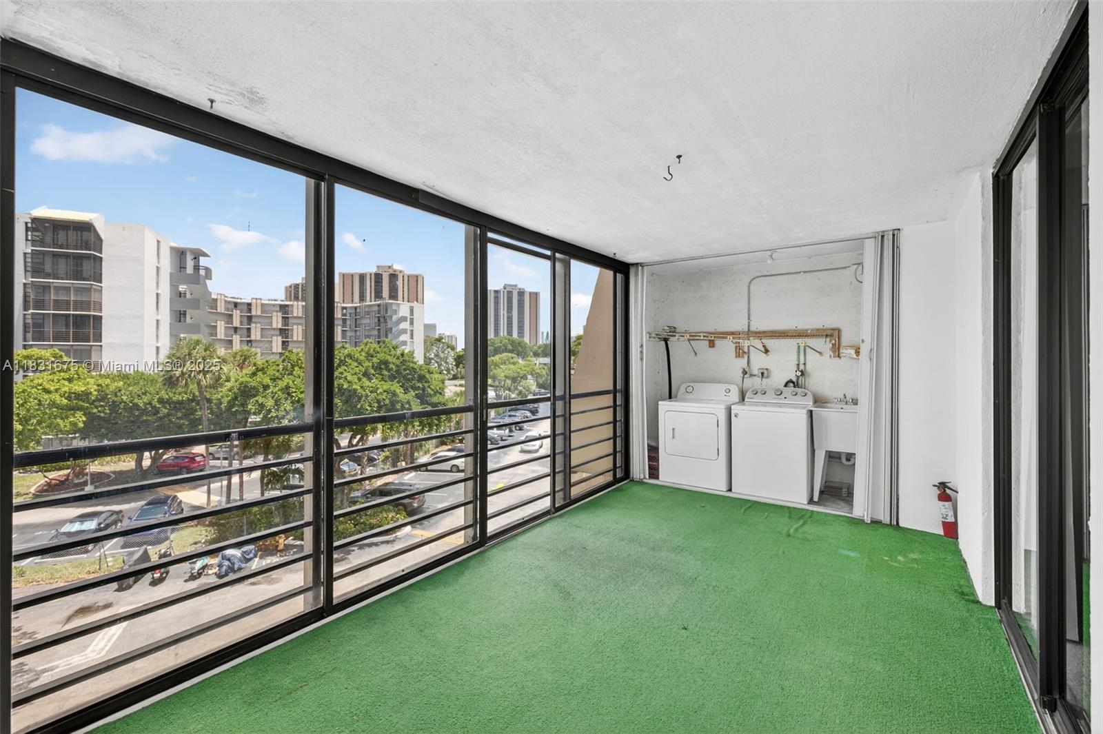 20381 NE 30th Ave # 7 Unit: 410-7