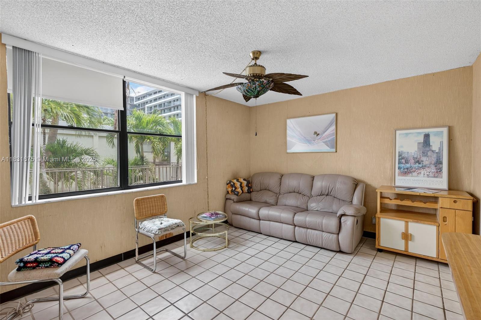 20381 NE 30th Ave # 7 Unit: 410-7