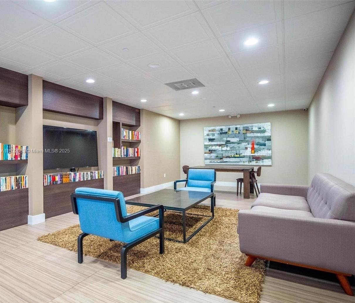 3675 N Country Club Dr # 1705
