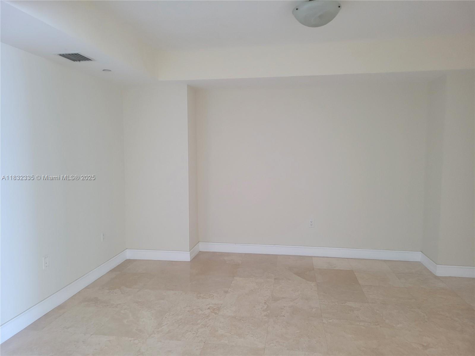 20201 E Country Club Dr # 2203