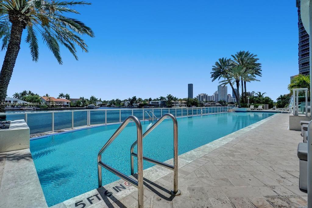 20201 E Country Club Dr # 2203