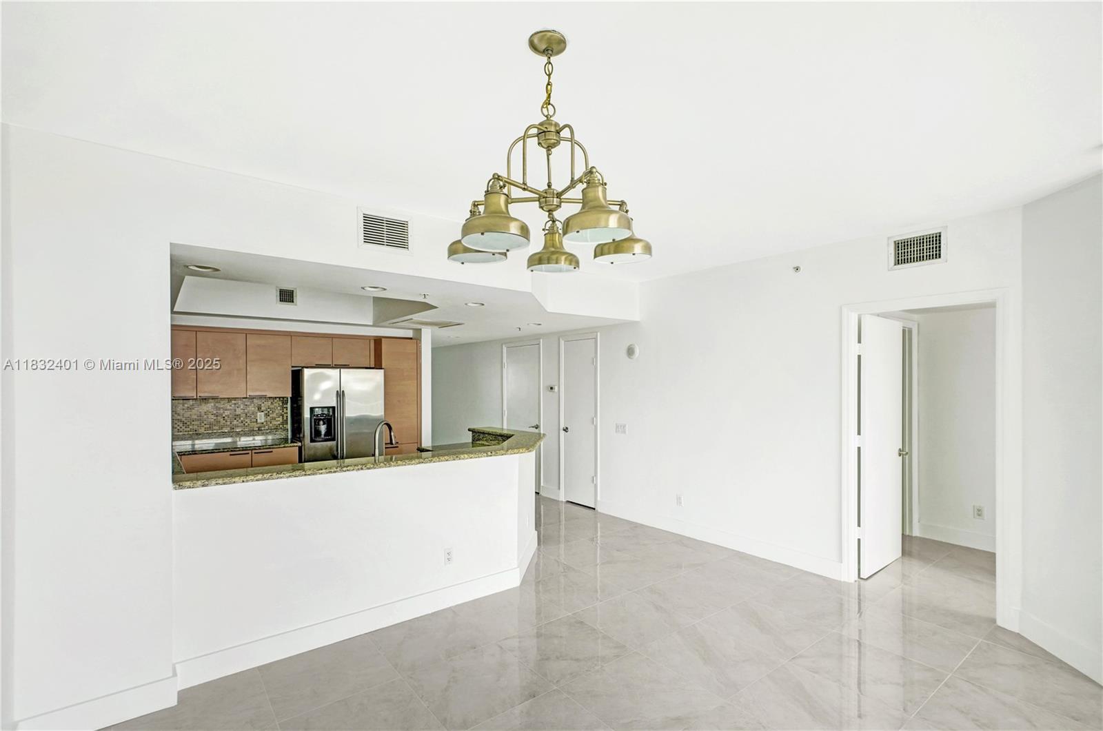 14951 Royal Oaks Ln # 806