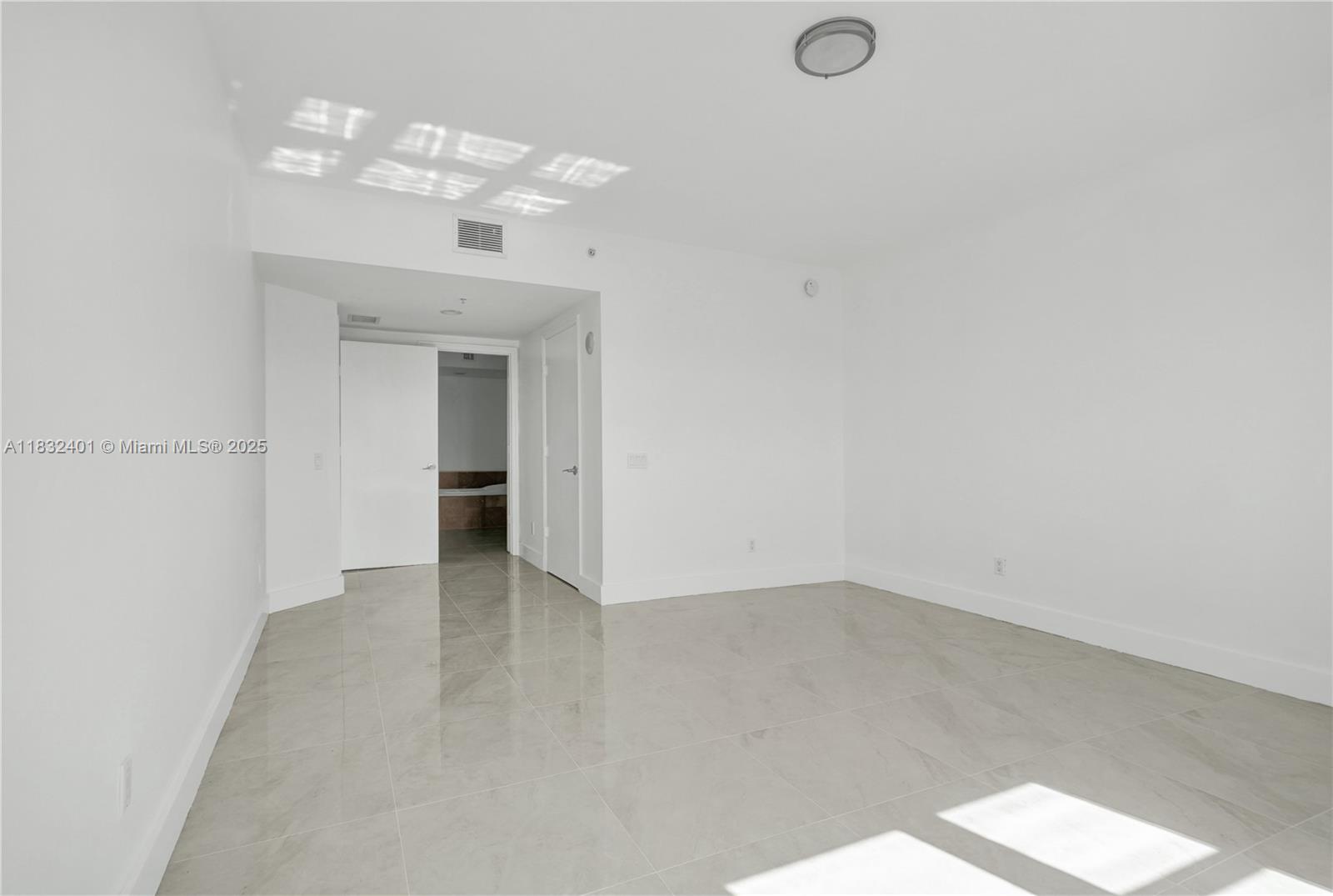 14951 Royal Oaks Ln # 806