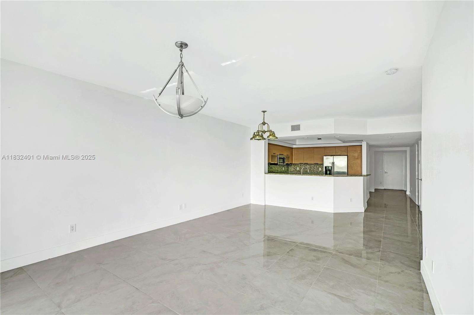 14951 Royal Oaks Ln # 806