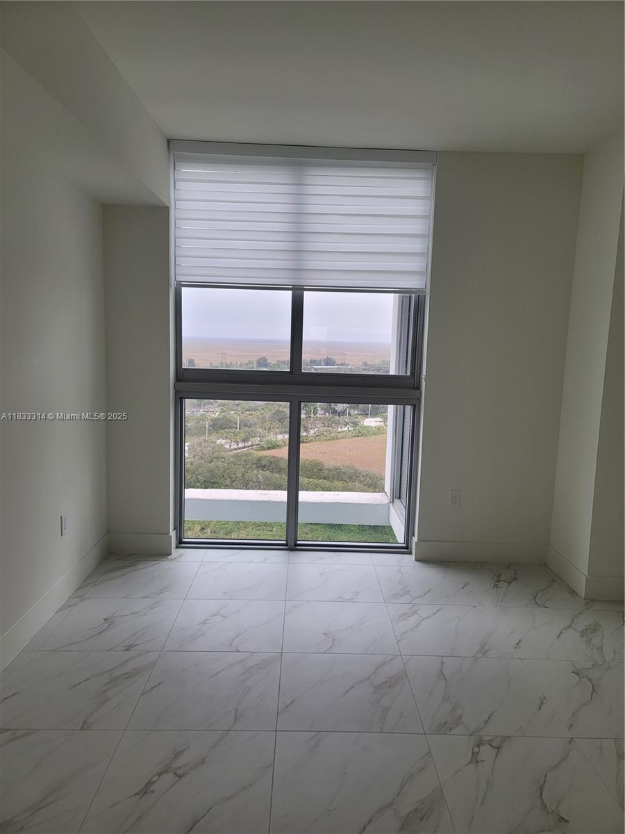 2000 Metropica Way # 2411