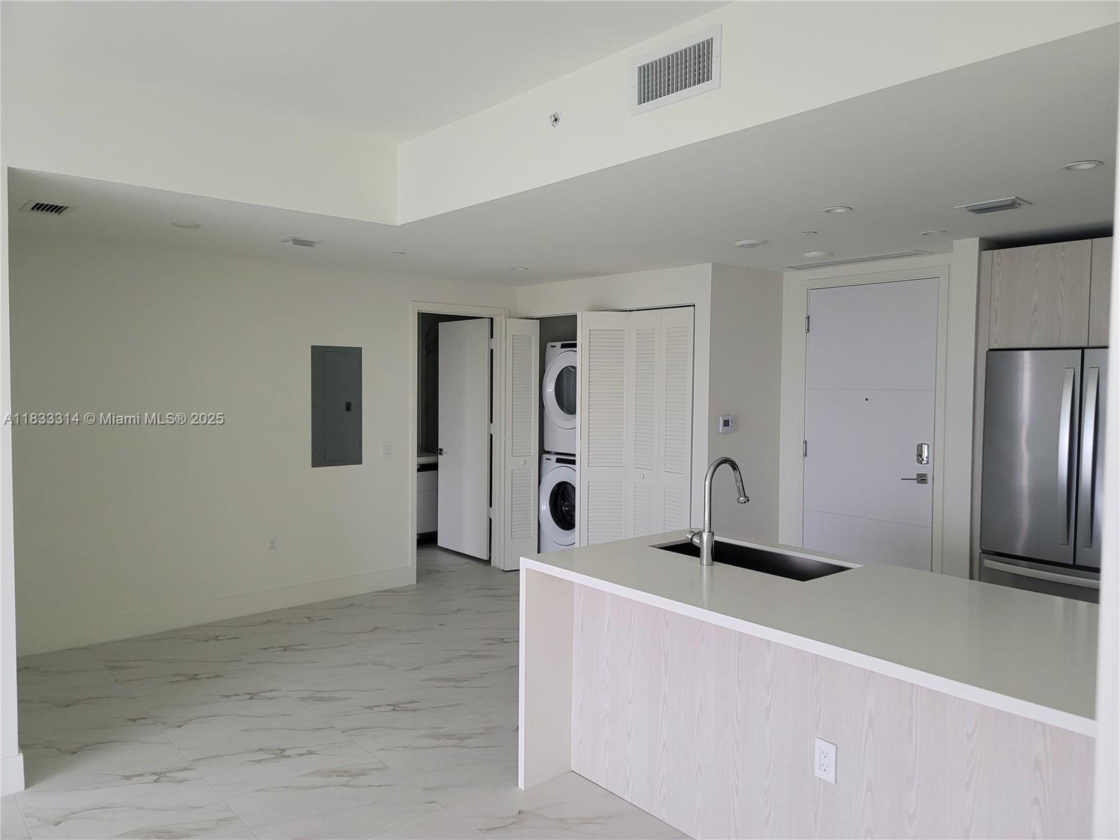 2000 Metropica Way # 2411