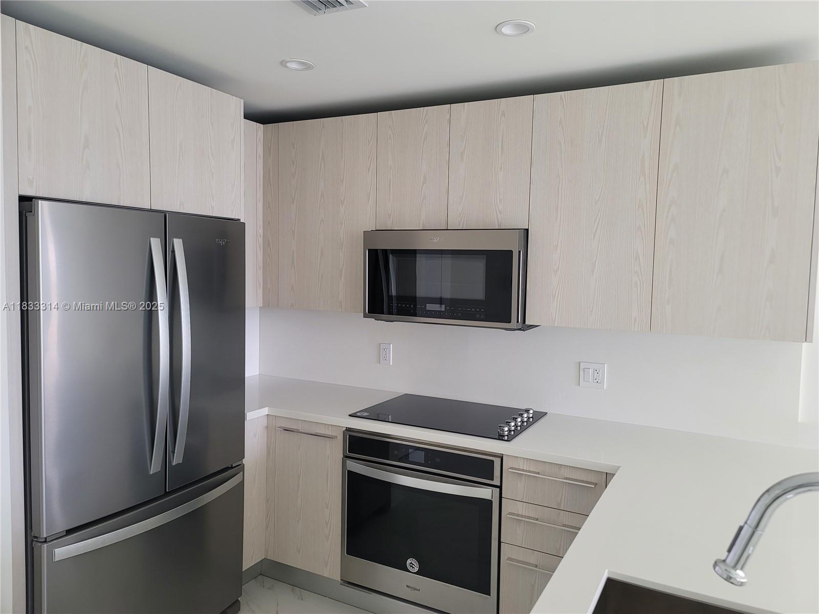 2000 Metropica Way # 2411