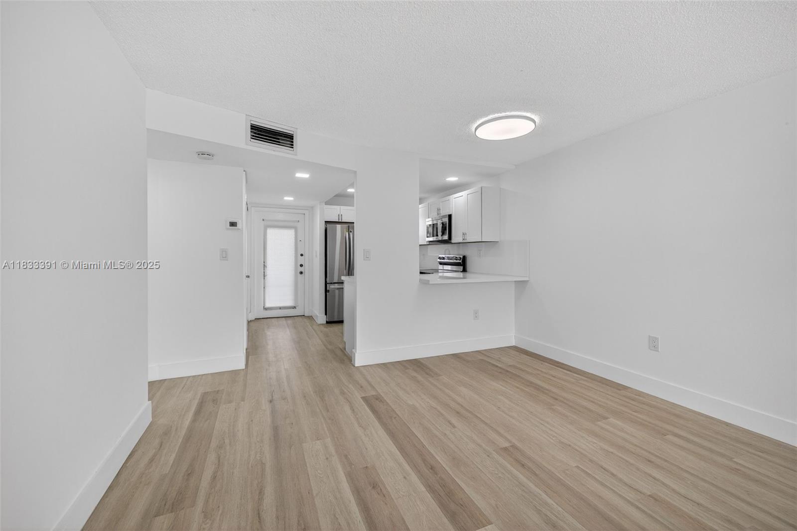 8305 Sunrise Lakes Blvd Unit: 104
