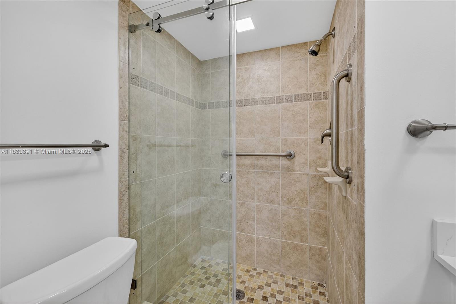 8305 Sunrise Lakes Blvd Unit: 104