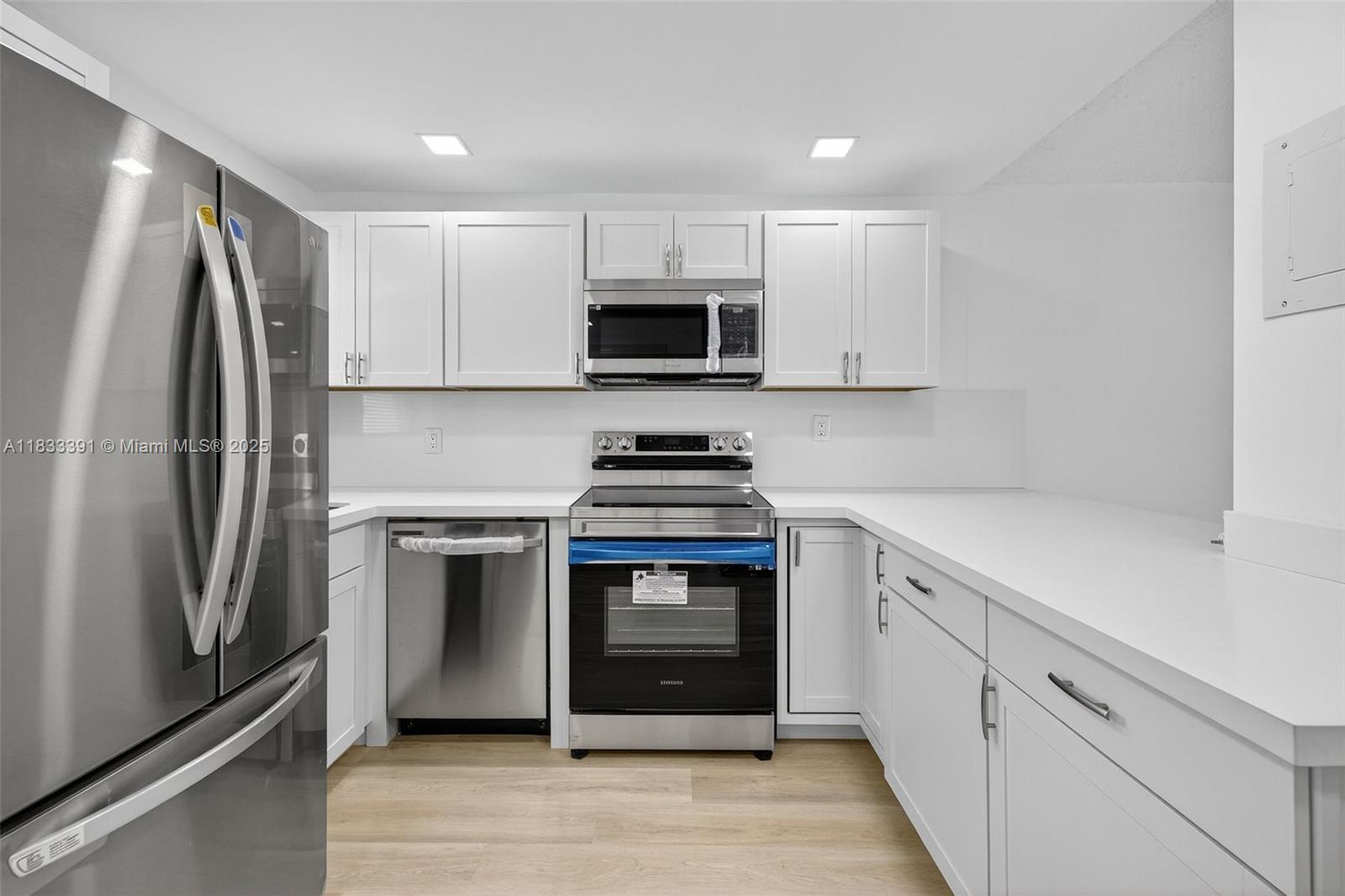 8305 Sunrise Lakes Blvd Unit: 104