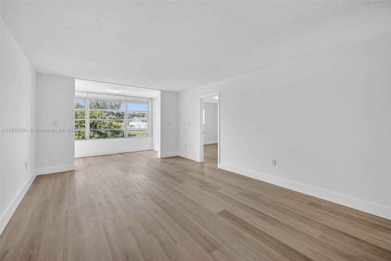 8305 Sunrise Lakes Blvd Unit: 104