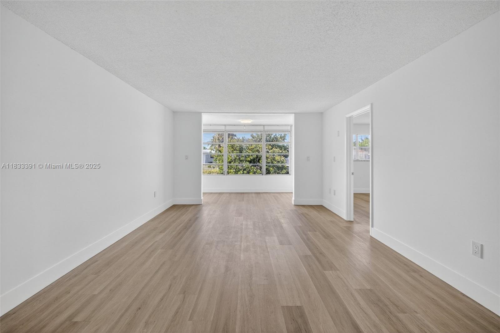 8305 Sunrise Lakes Blvd Unit: 104