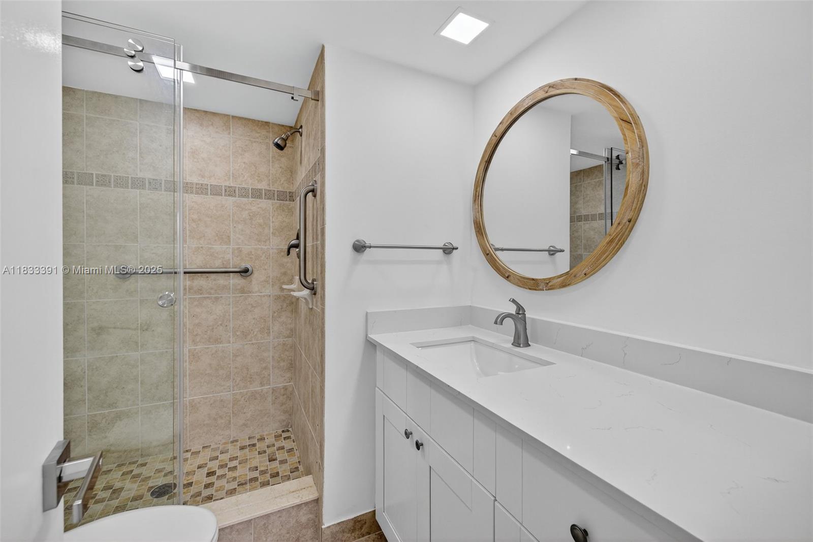 8305 Sunrise Lakes Blvd Unit: 104