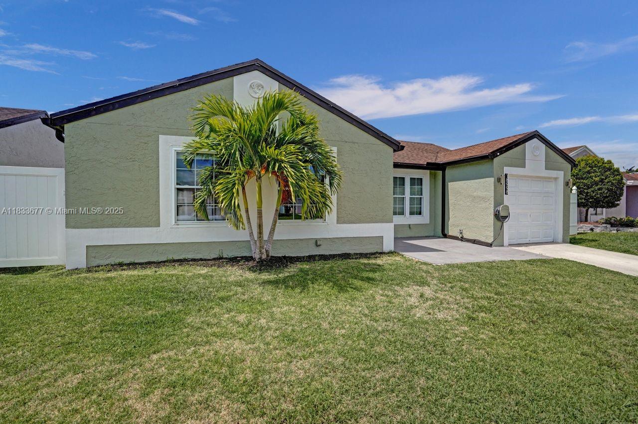 18998 Cloud Lake Cir