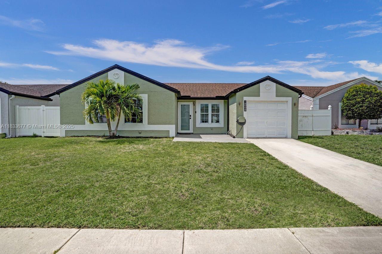 18998 Cloud Lake Cir