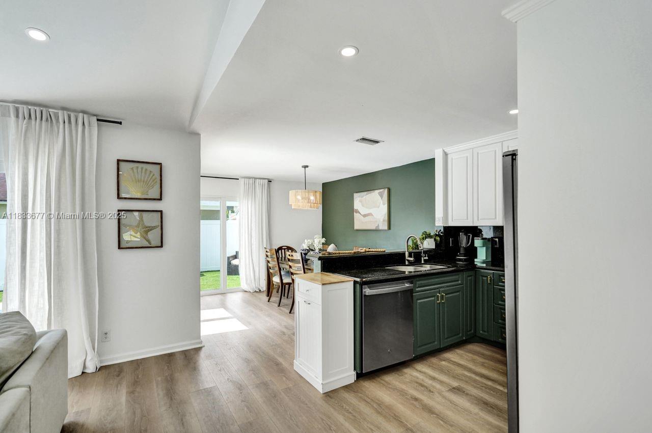 18998 Cloud Lake Cir