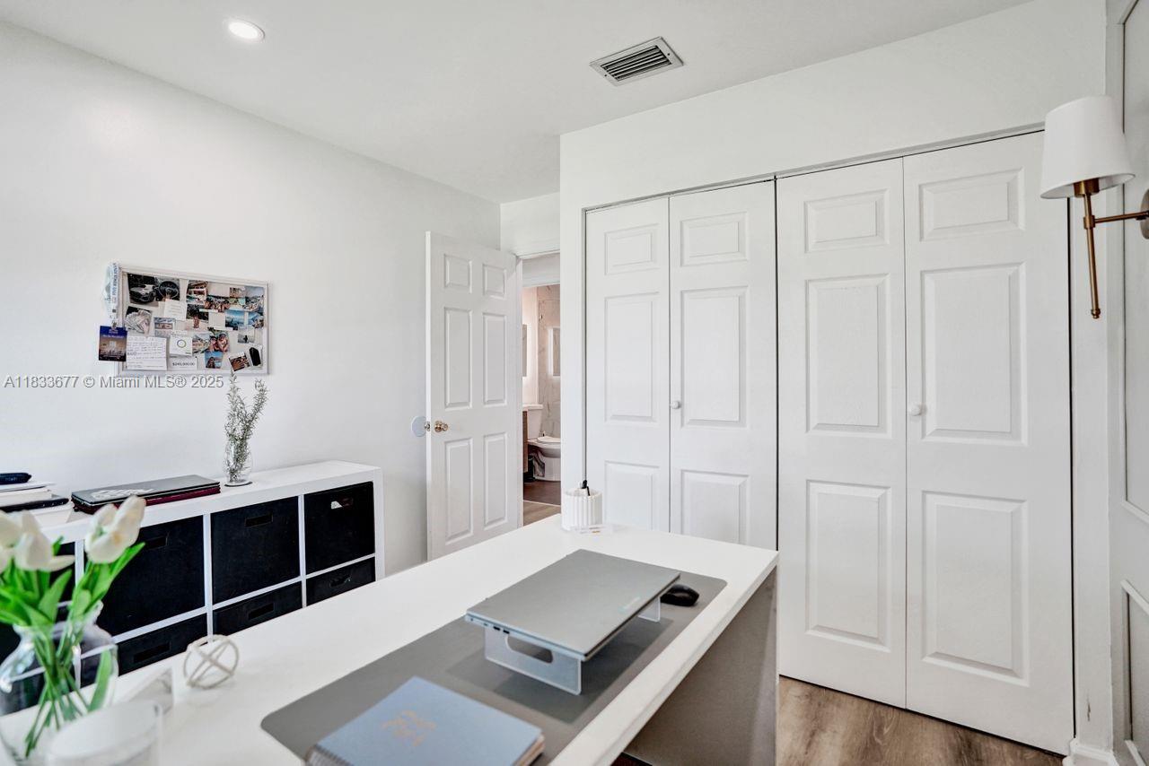 18998 Cloud Lake Cir
