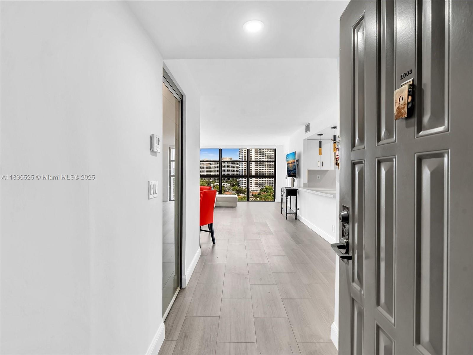 200 Leslie Dr # 1003