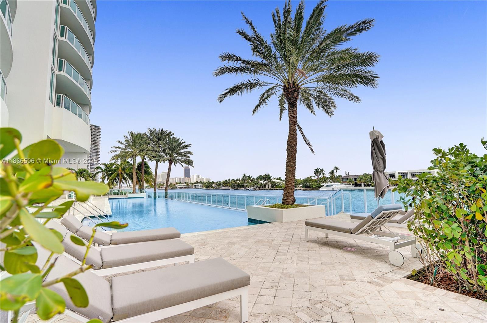 20201 E Country Club Dr # 1202