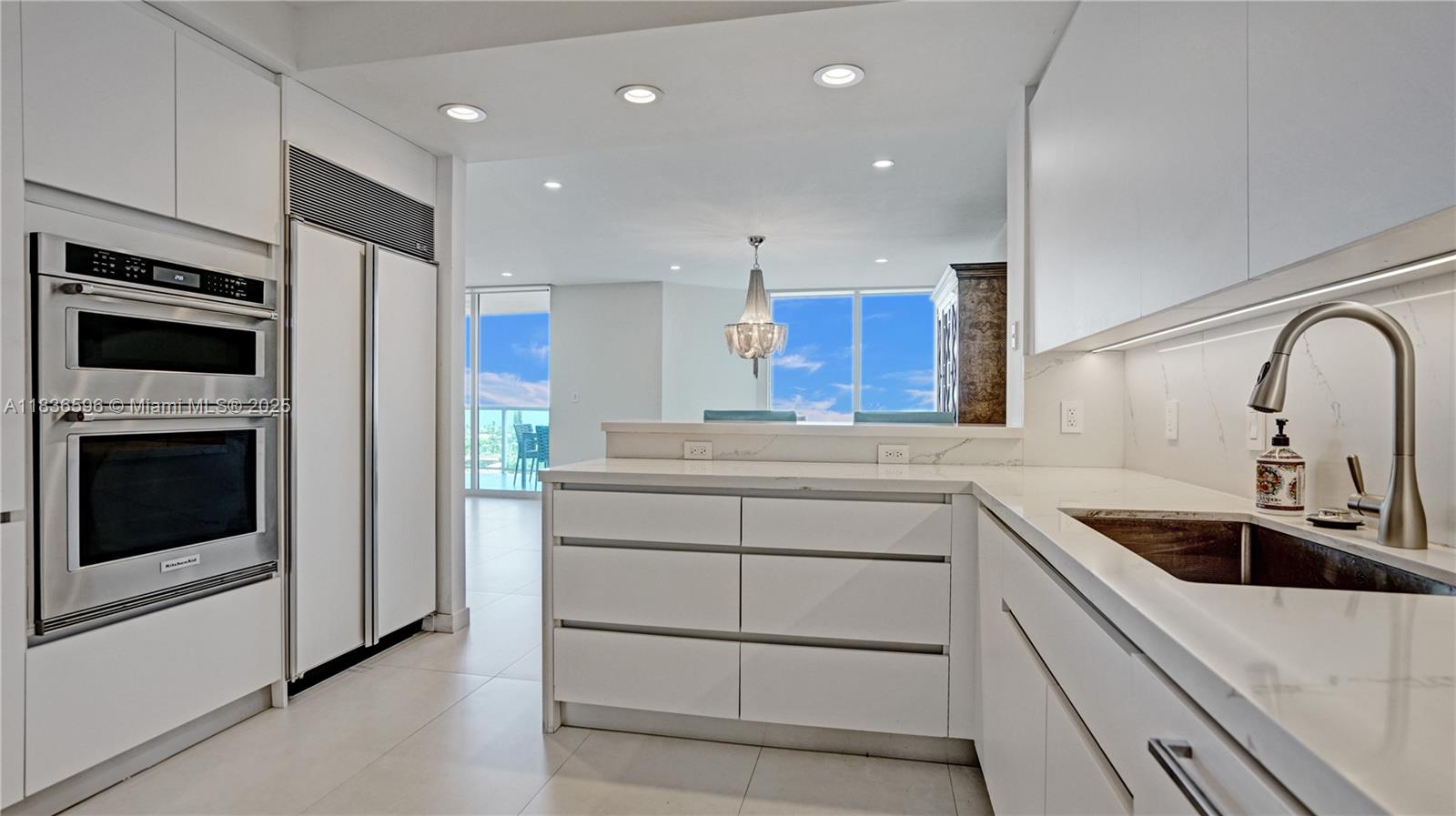 20201 E Country Club Dr # 1202