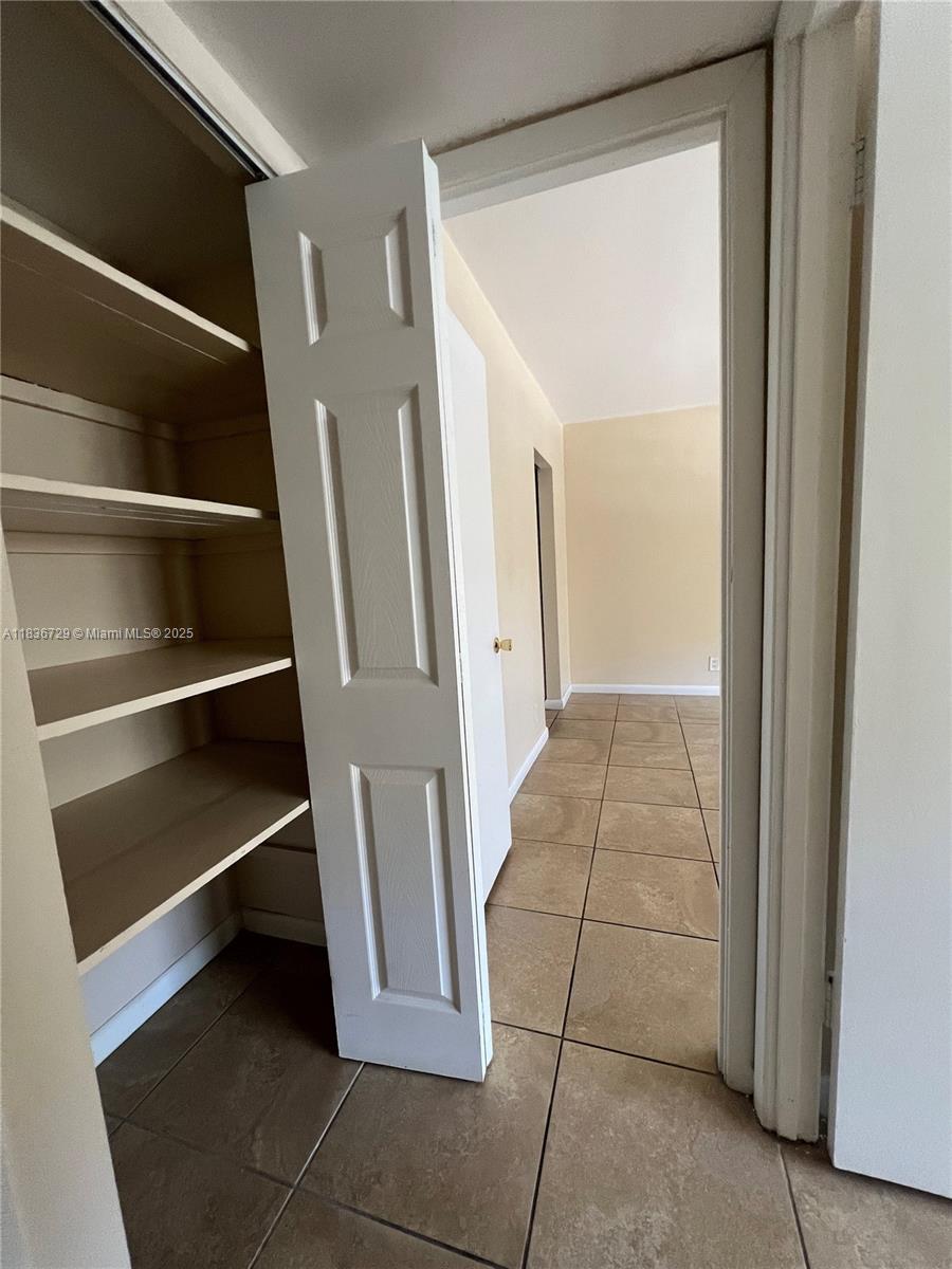 401 Golden Isles Dr # 314