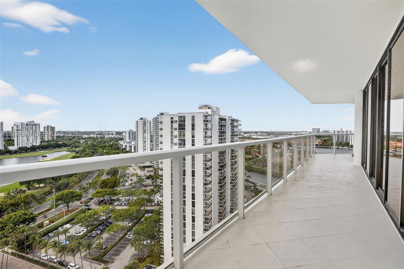 20281 E Country Club Dr # 1801