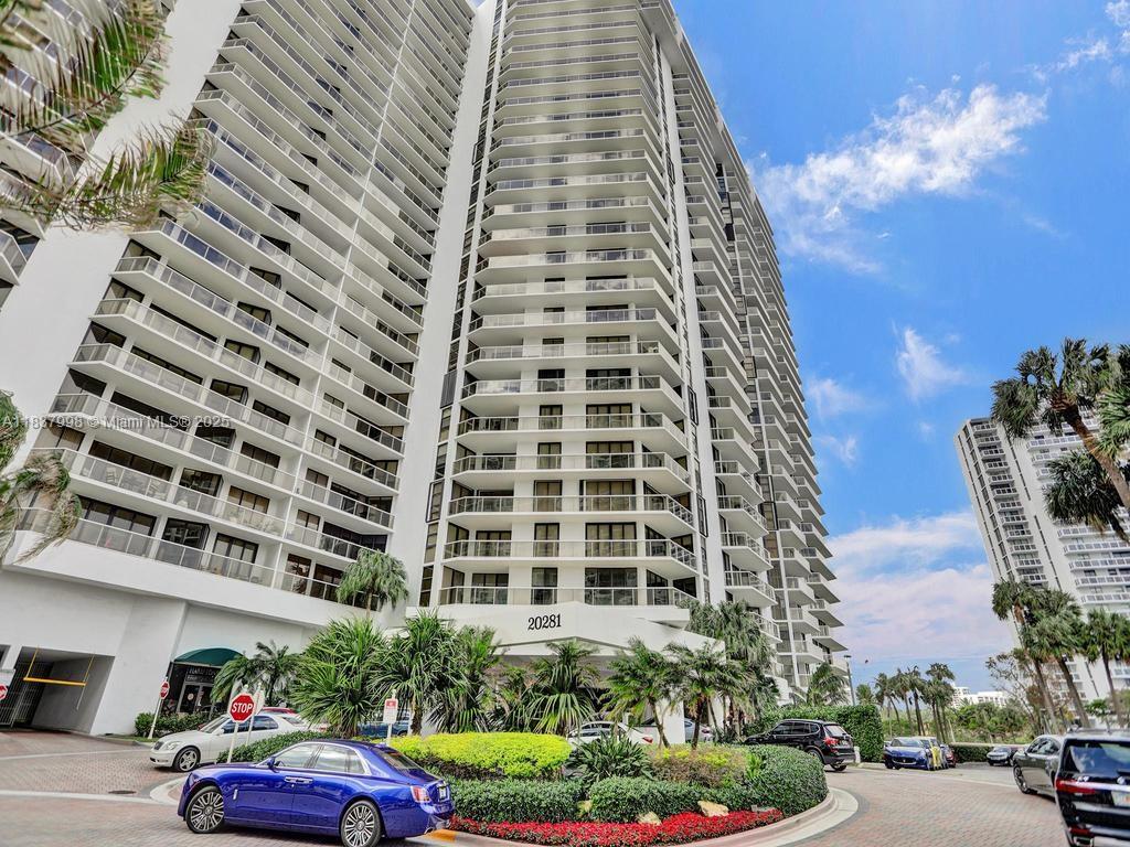 20281 E Country Club Dr # 1801