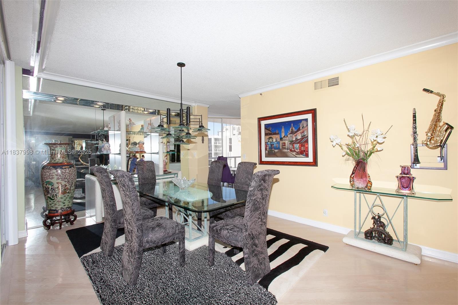 20281 E Country Club Dr # 1801