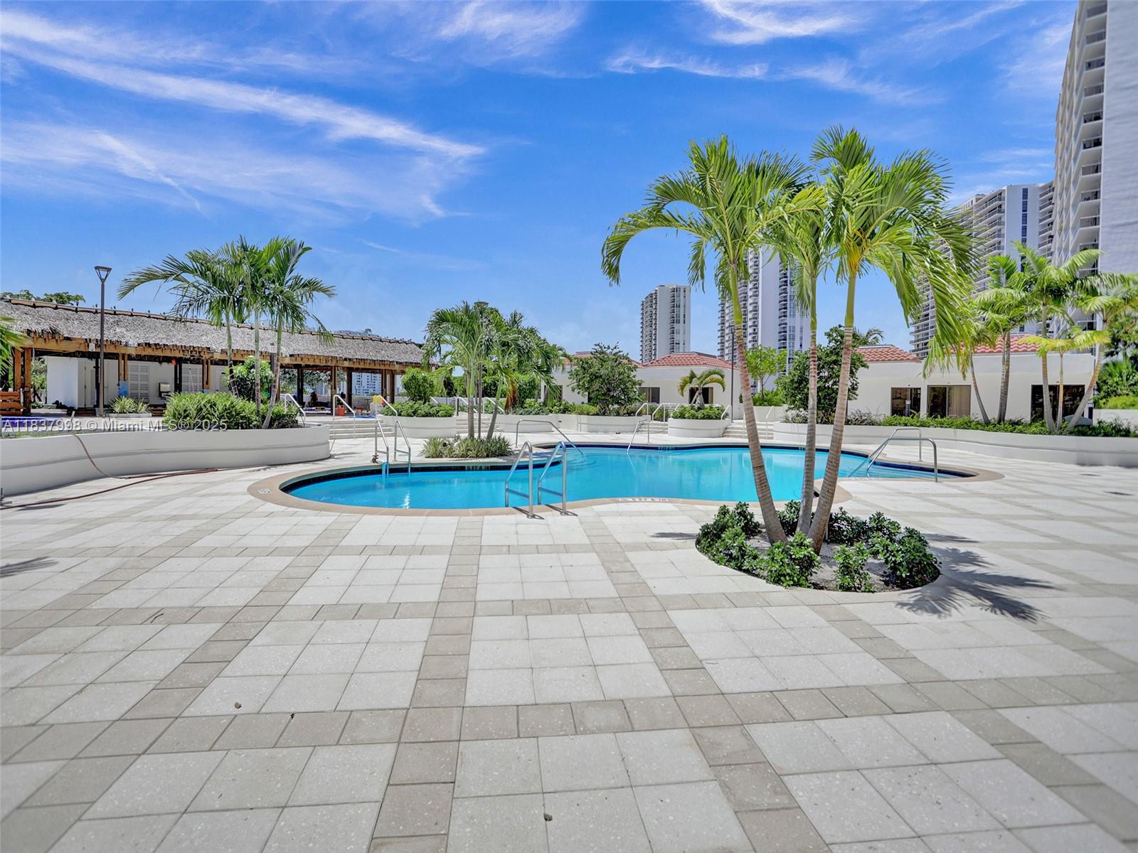 20281 E Country Club Dr # 1801