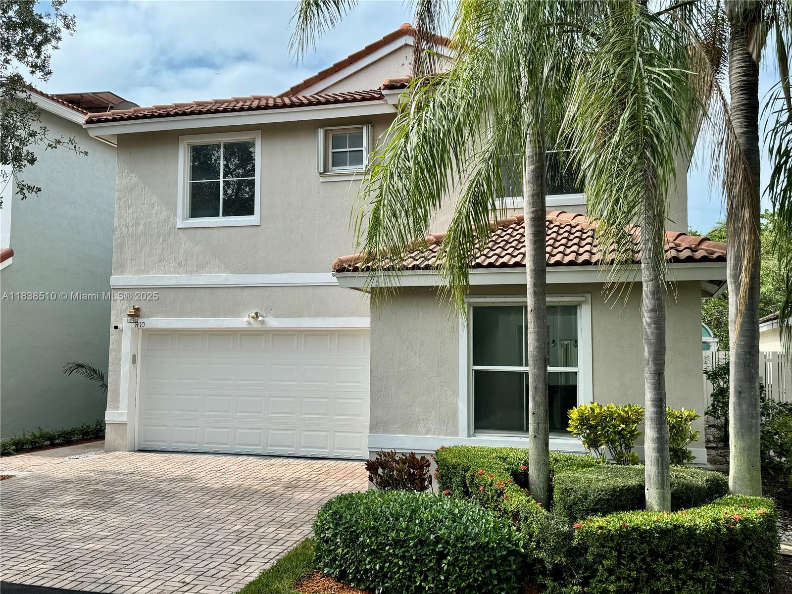 1470 Sweetbay Way