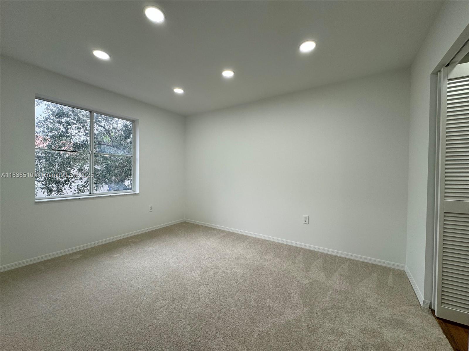 1470 Sweetbay Way