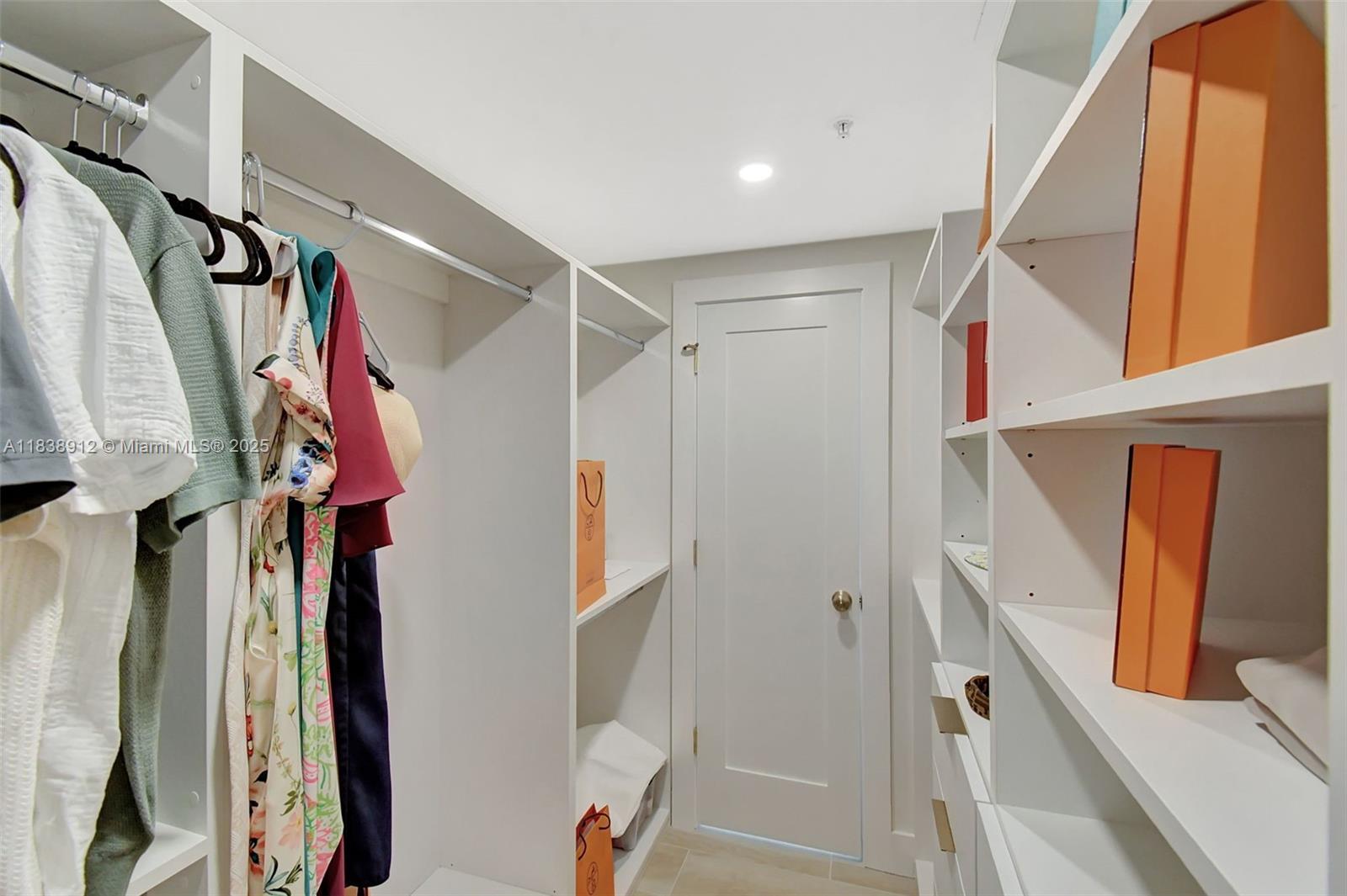 3370 Hidden Bay Dr # 812