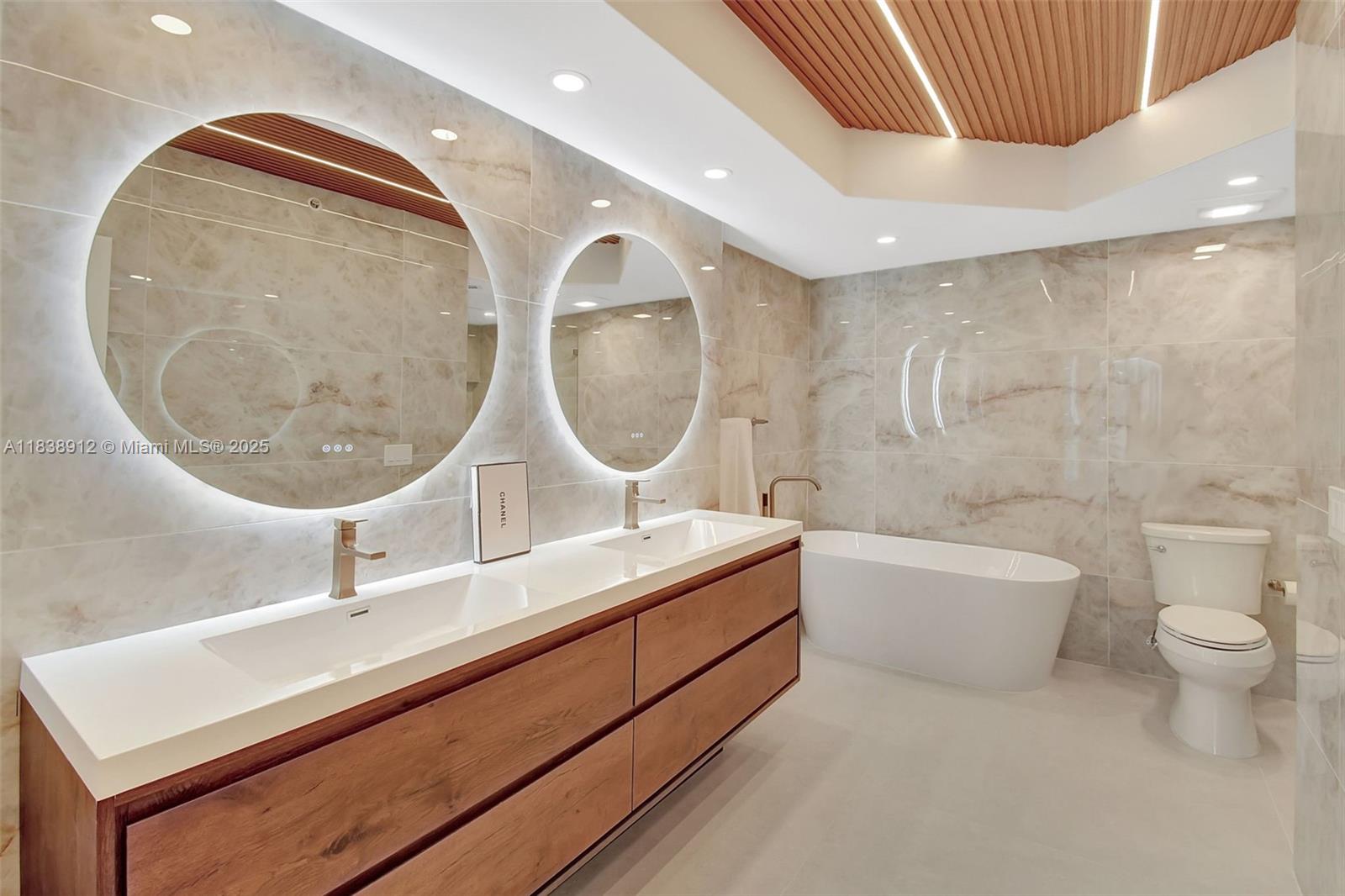 3370 Hidden Bay Dr # 812