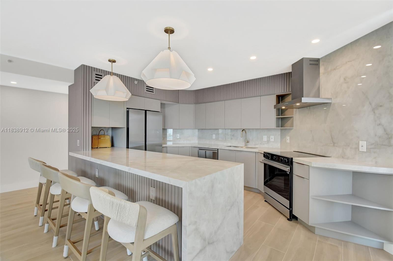 3370 Hidden Bay Dr # 812