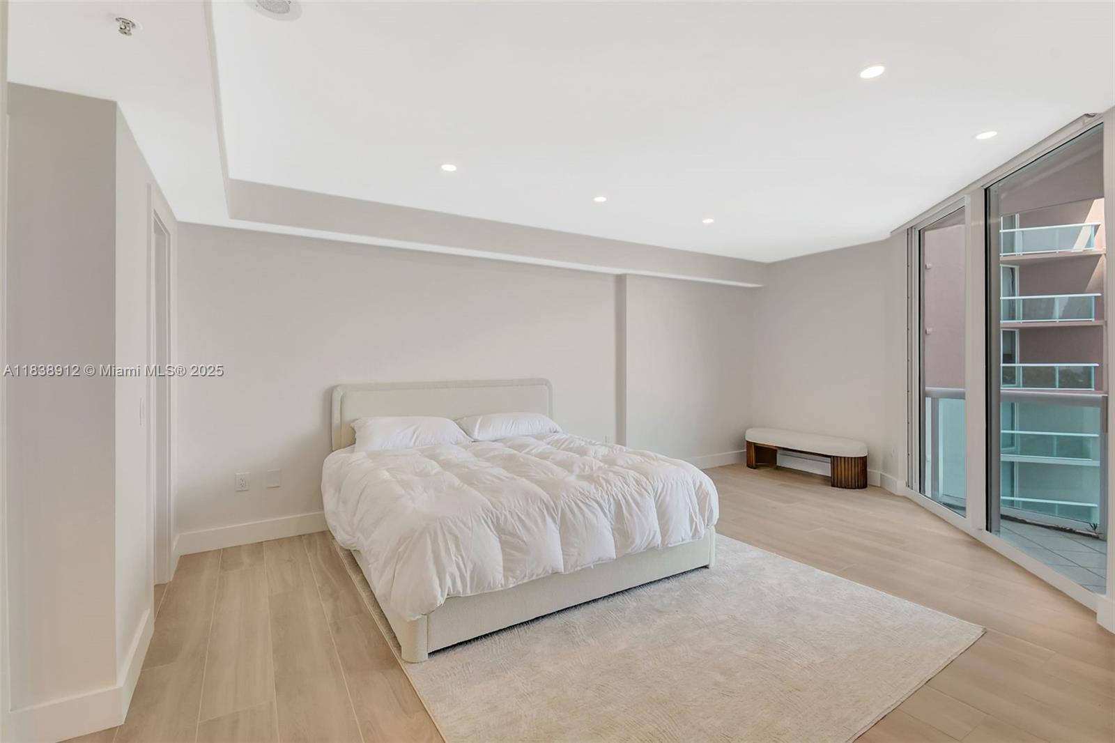 3370 Hidden Bay Dr # 812