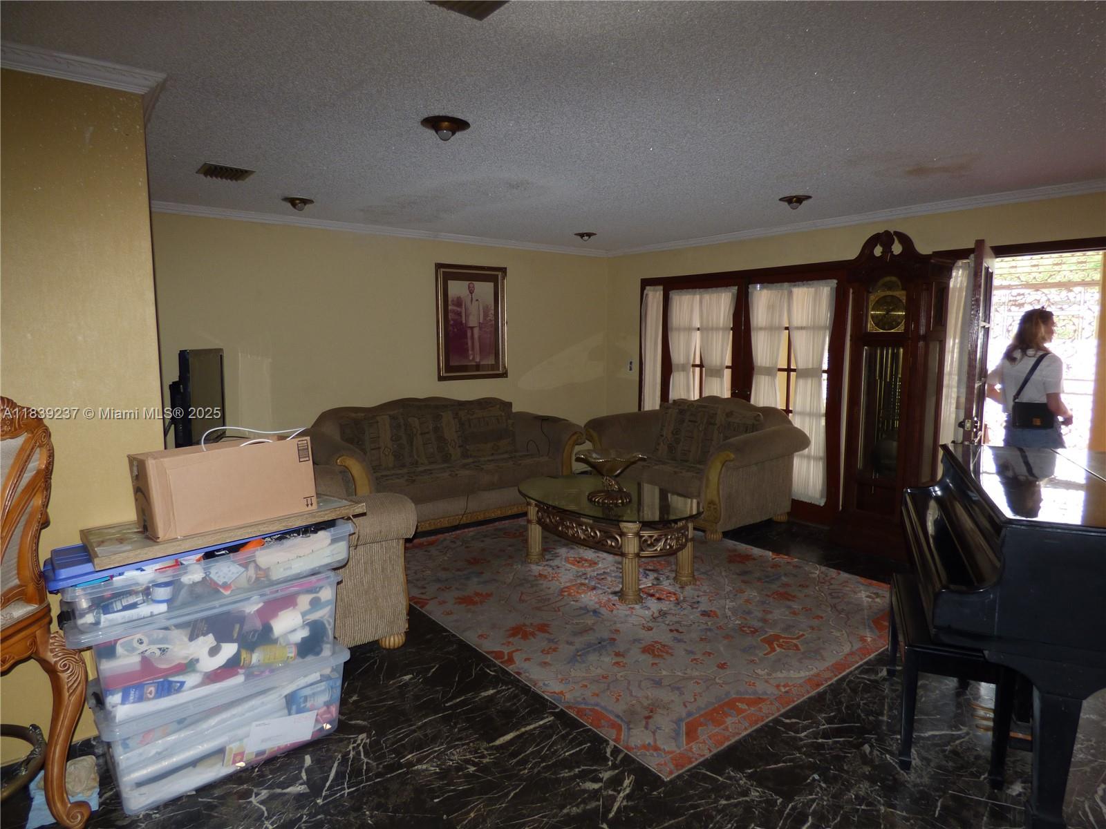 290 NE 108th St