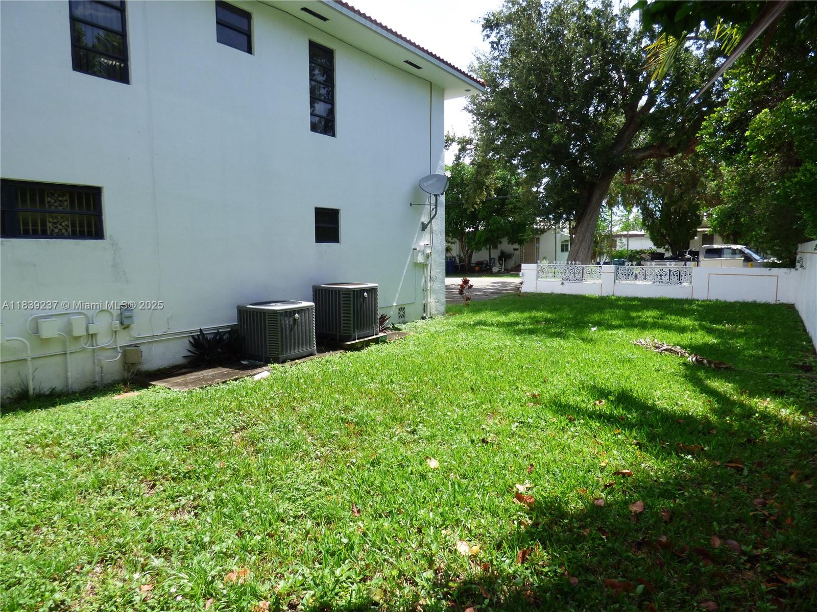 290 NE 108th St