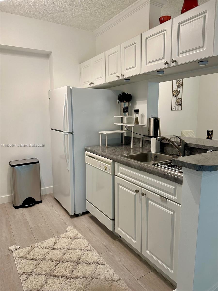 17100 N Bay Rd # 1209