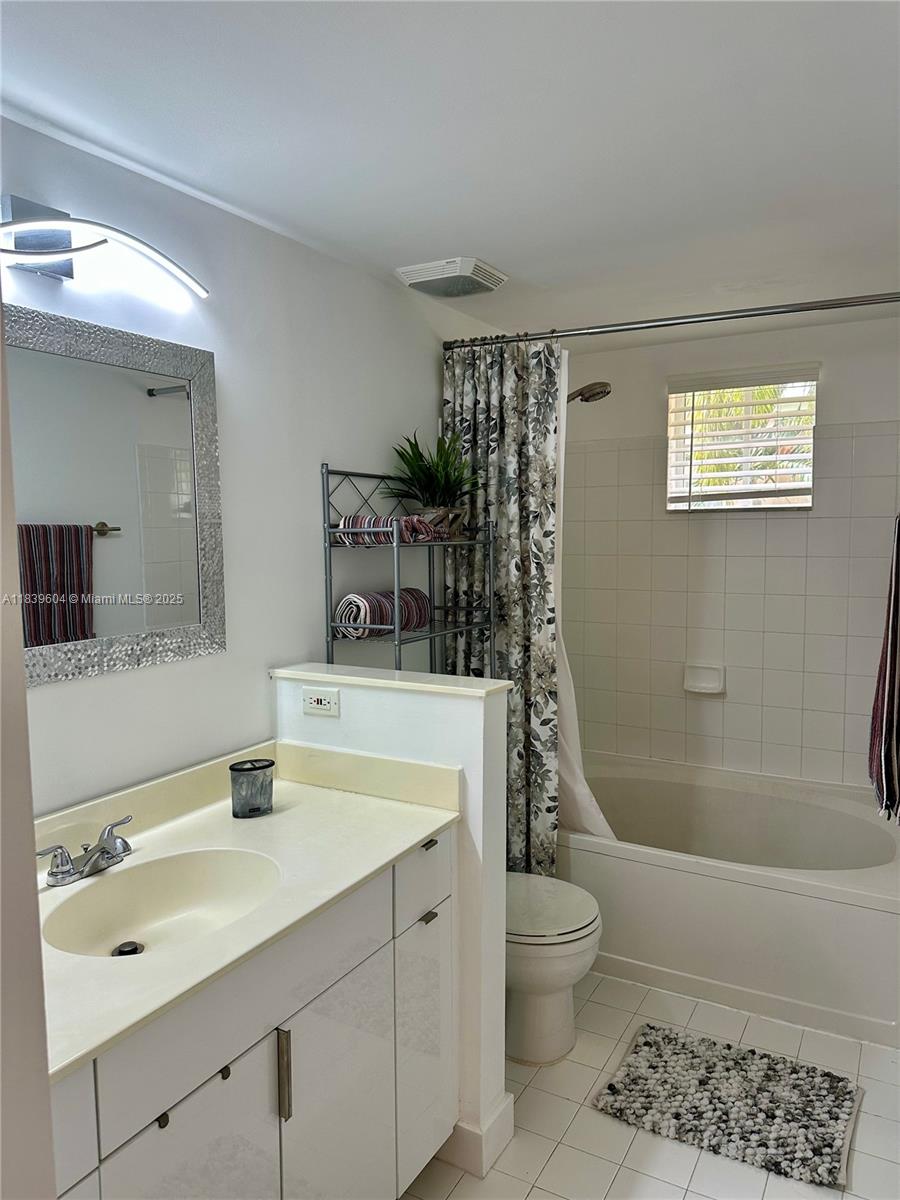 17100 N Bay Rd # 1209