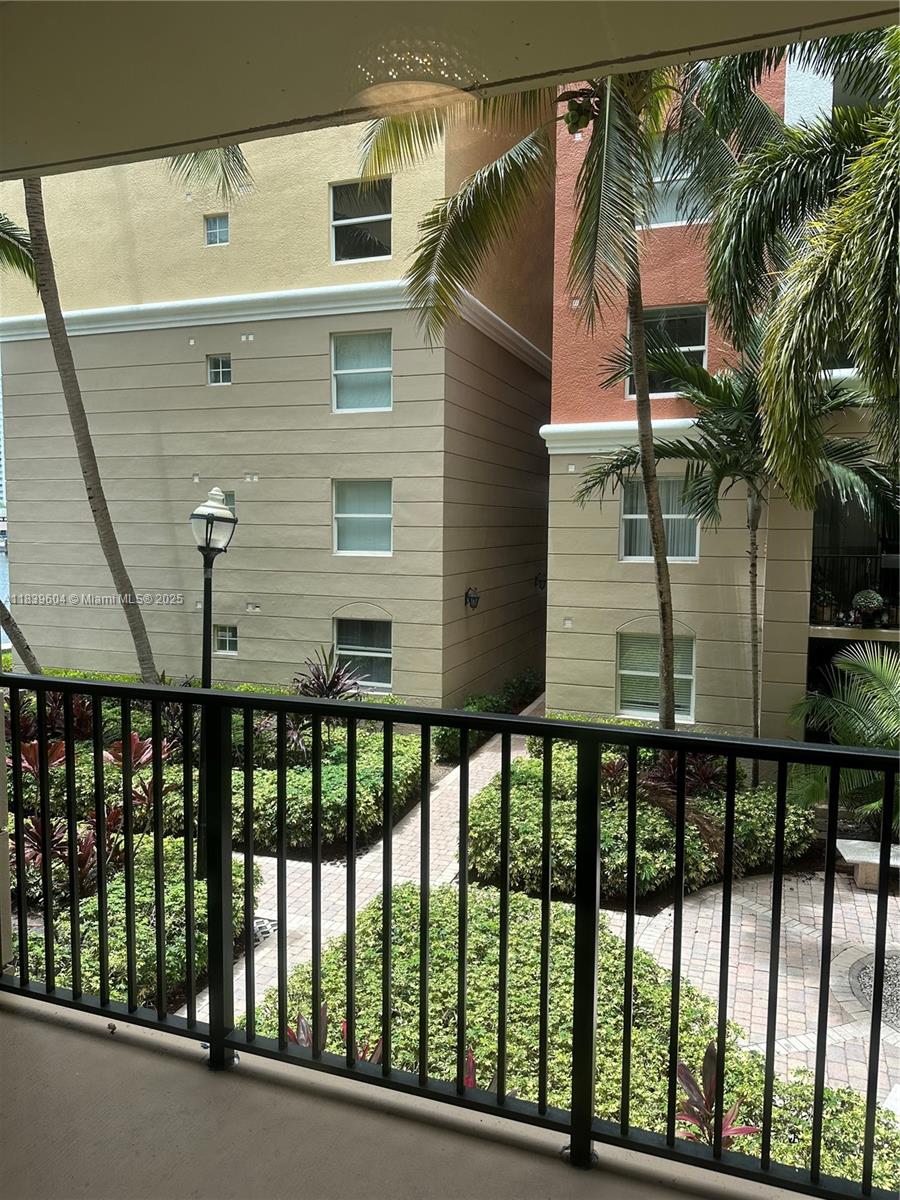 17100 N Bay Rd # 1209