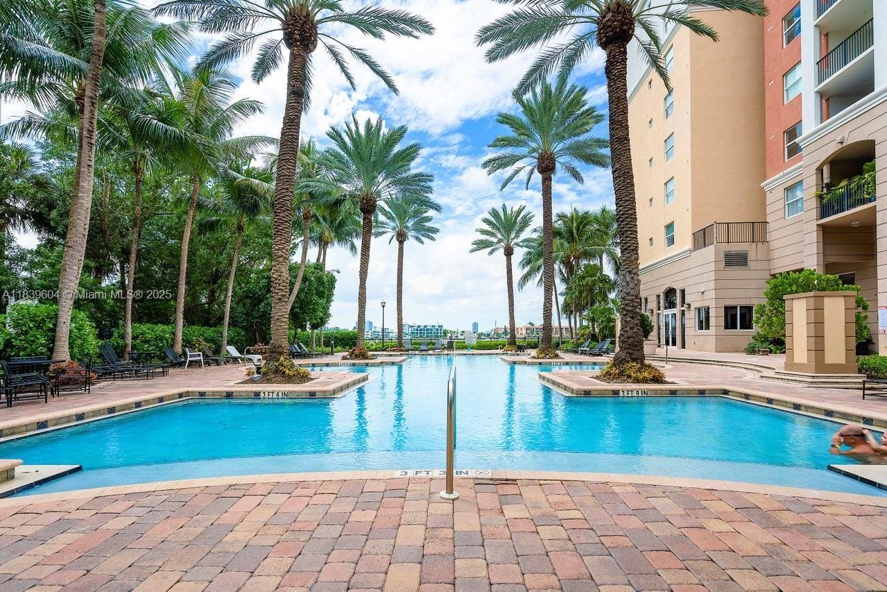 17100 N Bay Rd # 1209