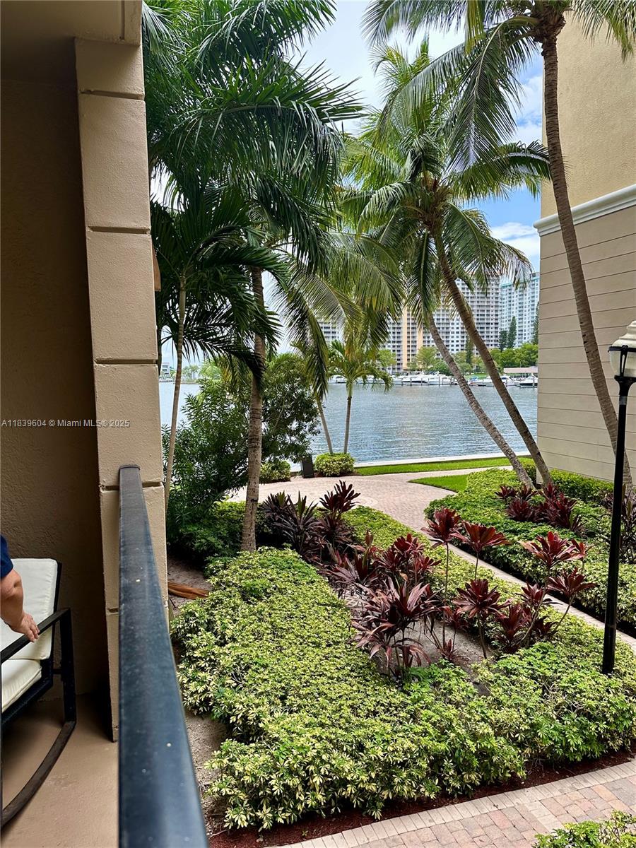 17100 N Bay Rd # 1209