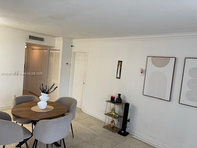 2020 NE 135th St # 302