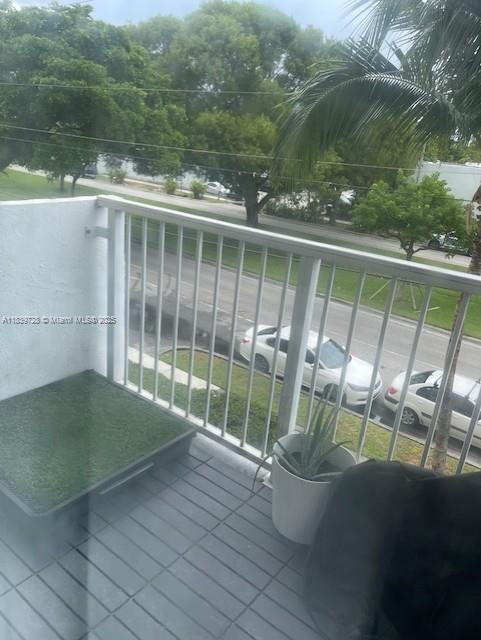 2020 NE 135th St # 302