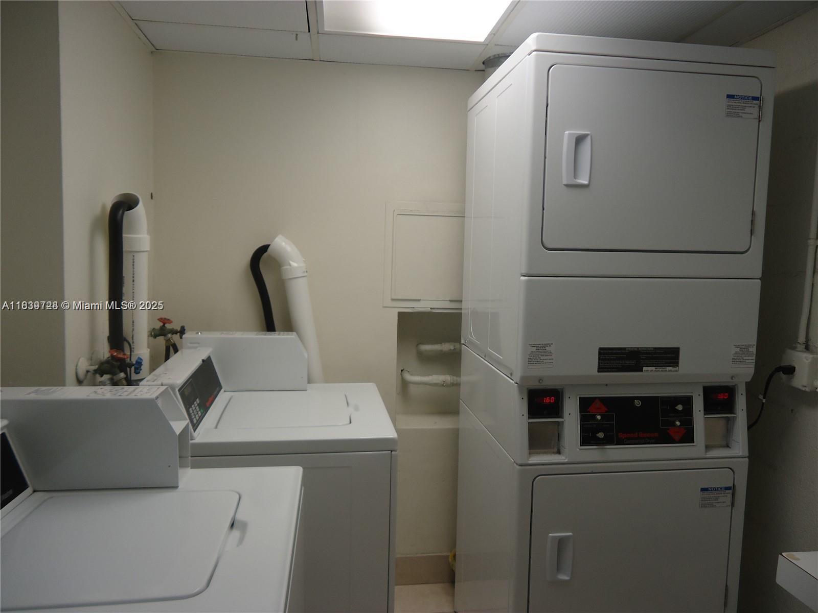 2020 NE 135th St # 302