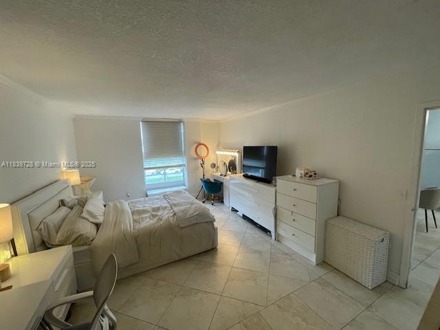 2020 NE 135th St # 302