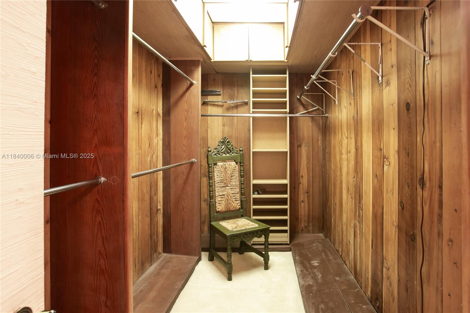 1800 NE 114th St Unit: PH06